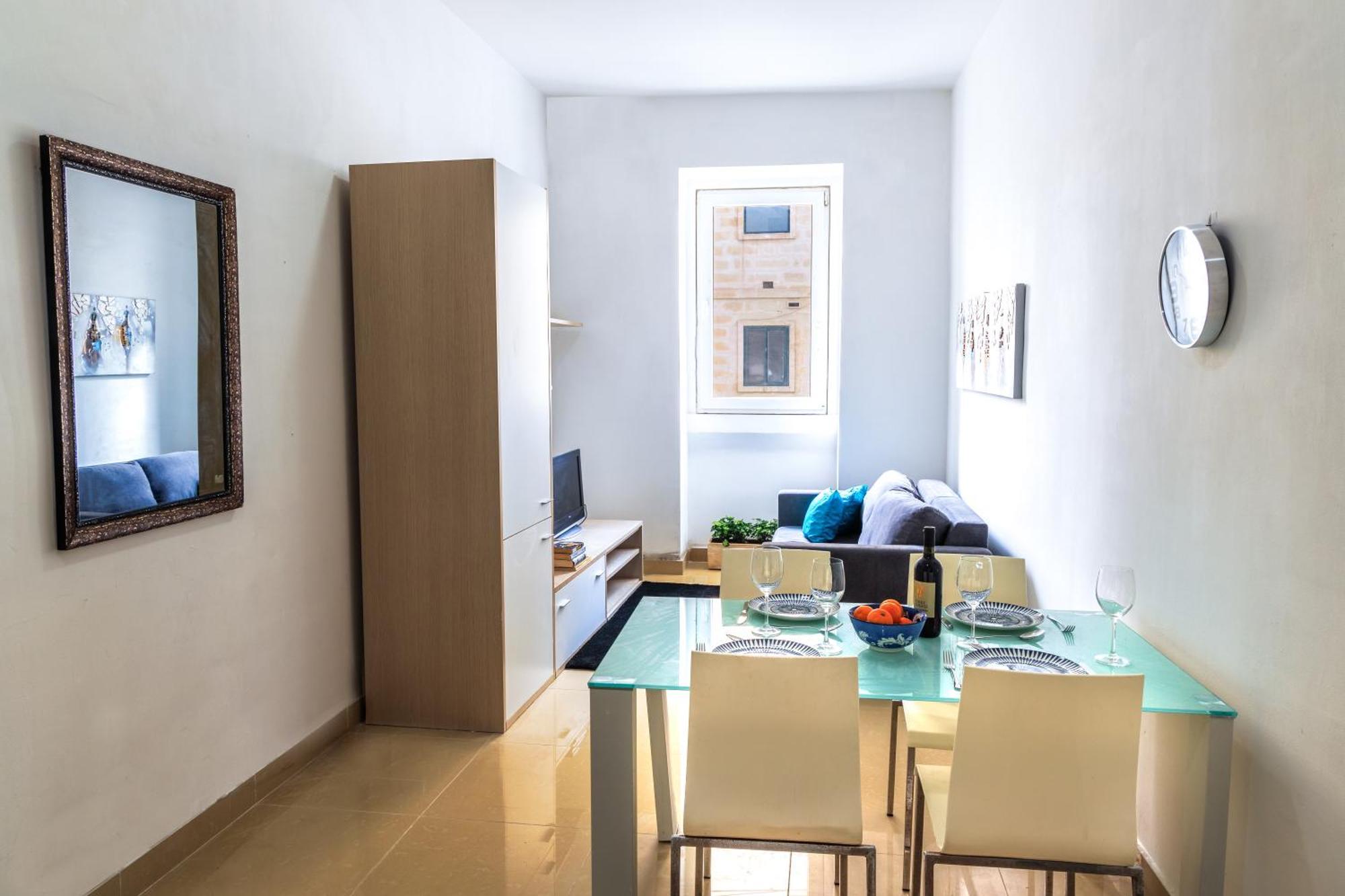 Stylish St.Julians 2 Bedroom Apartment For Rent In The City Centre With Terrace Saint Julian's Exterior photo